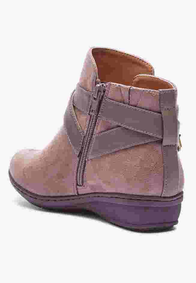 The Bronte Bootie image number 1