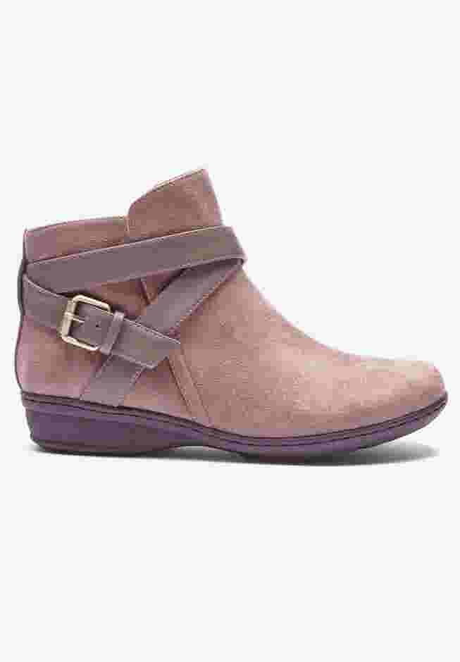 The Bronte Bootie image number 3