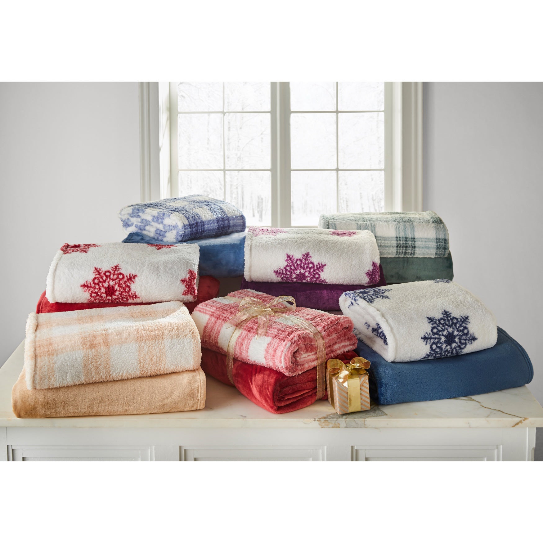 Ultra-Cozy Sherpa Fleece Blanket & Matching Throw Set image number 2