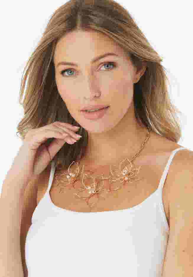 Wire Flower Necklace image number 0