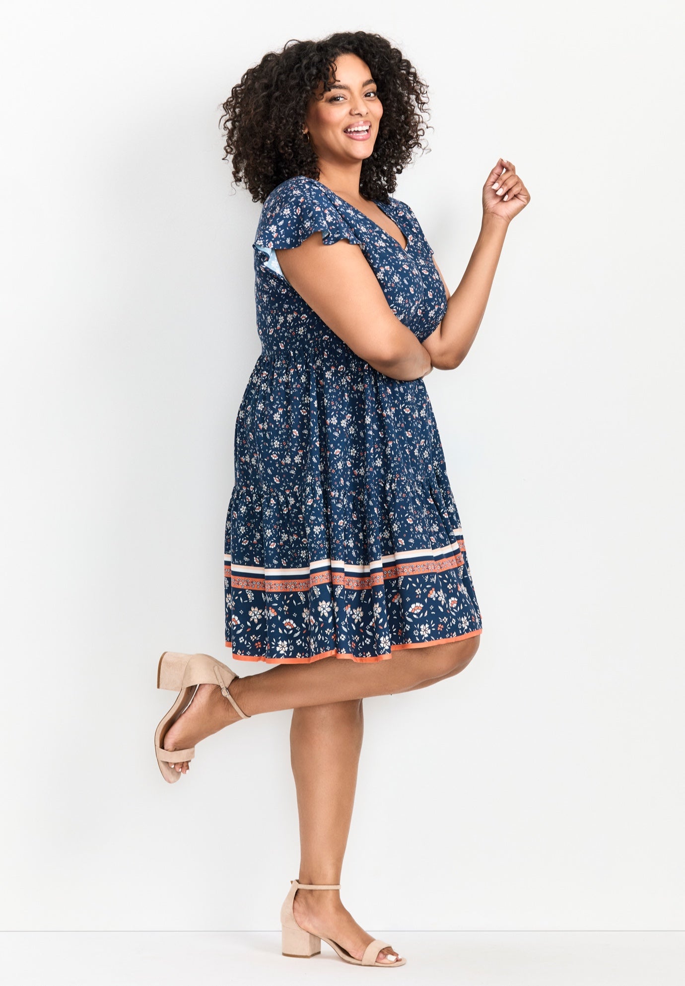 Unwind Tiers Dress image number 3