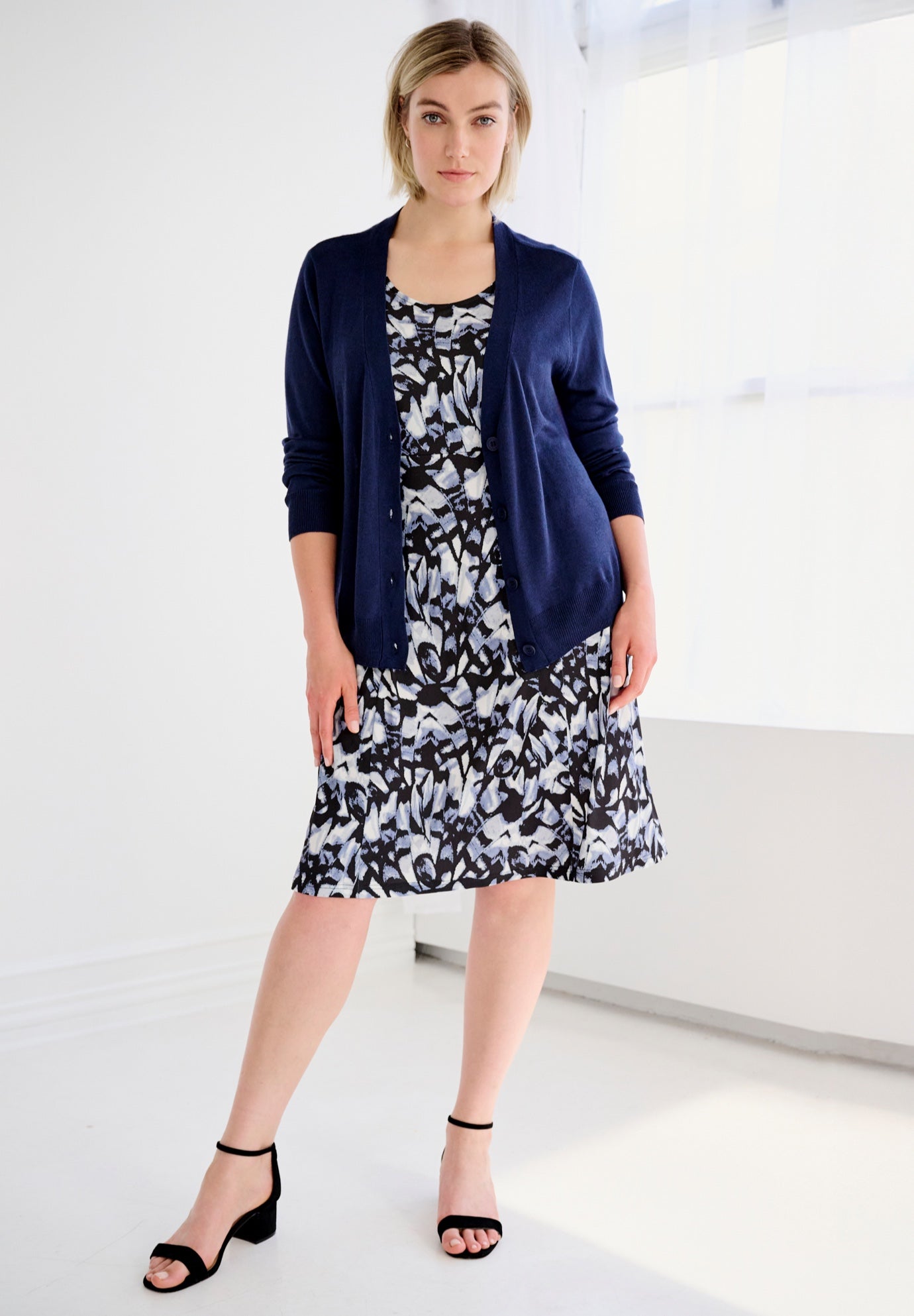 Lightweight Fine Knit Relaxed V-Neck Boxy Cardigan image number 0
