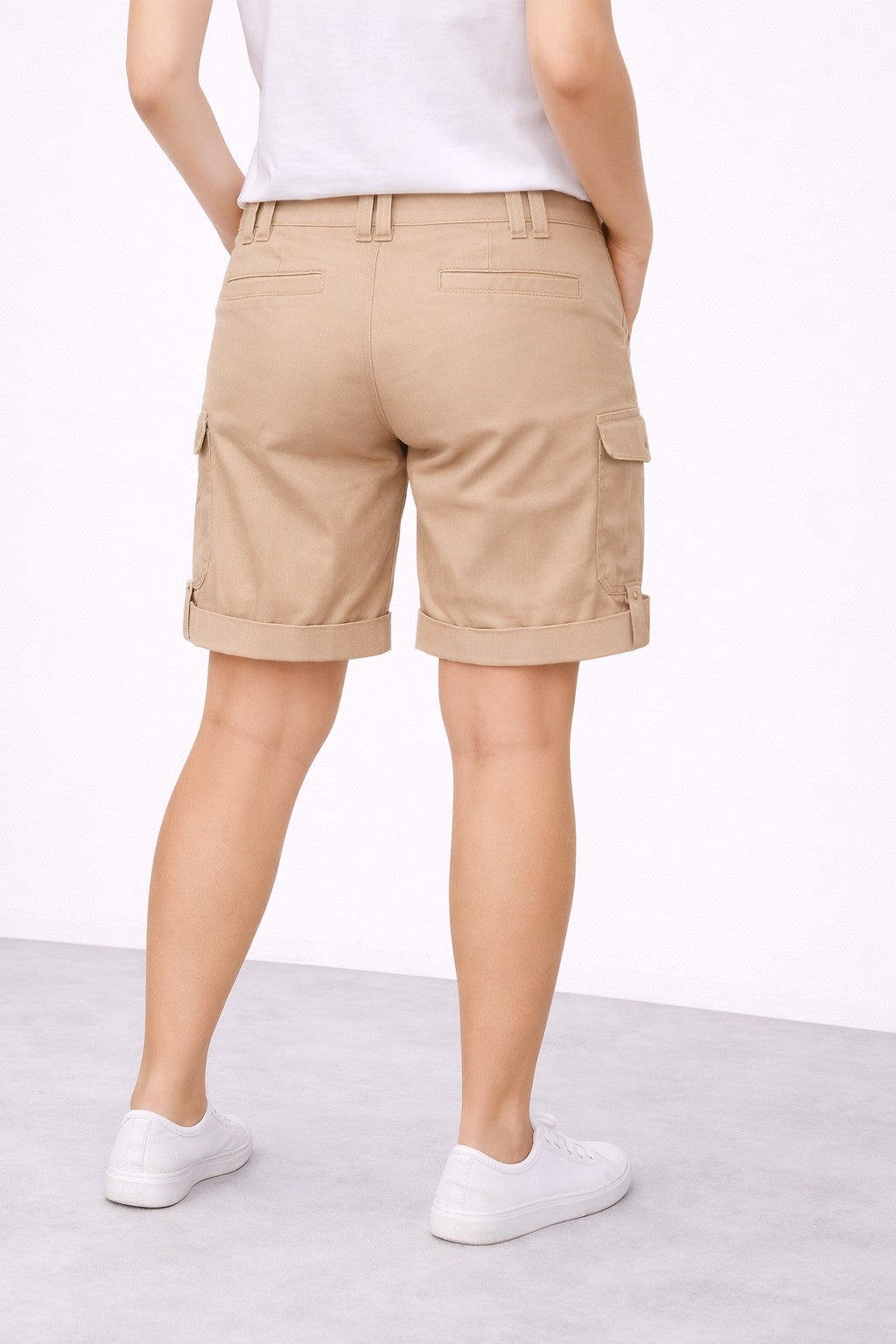 Stretch Mid-rise Cargo Convertible Bermumda Shorts image number 2