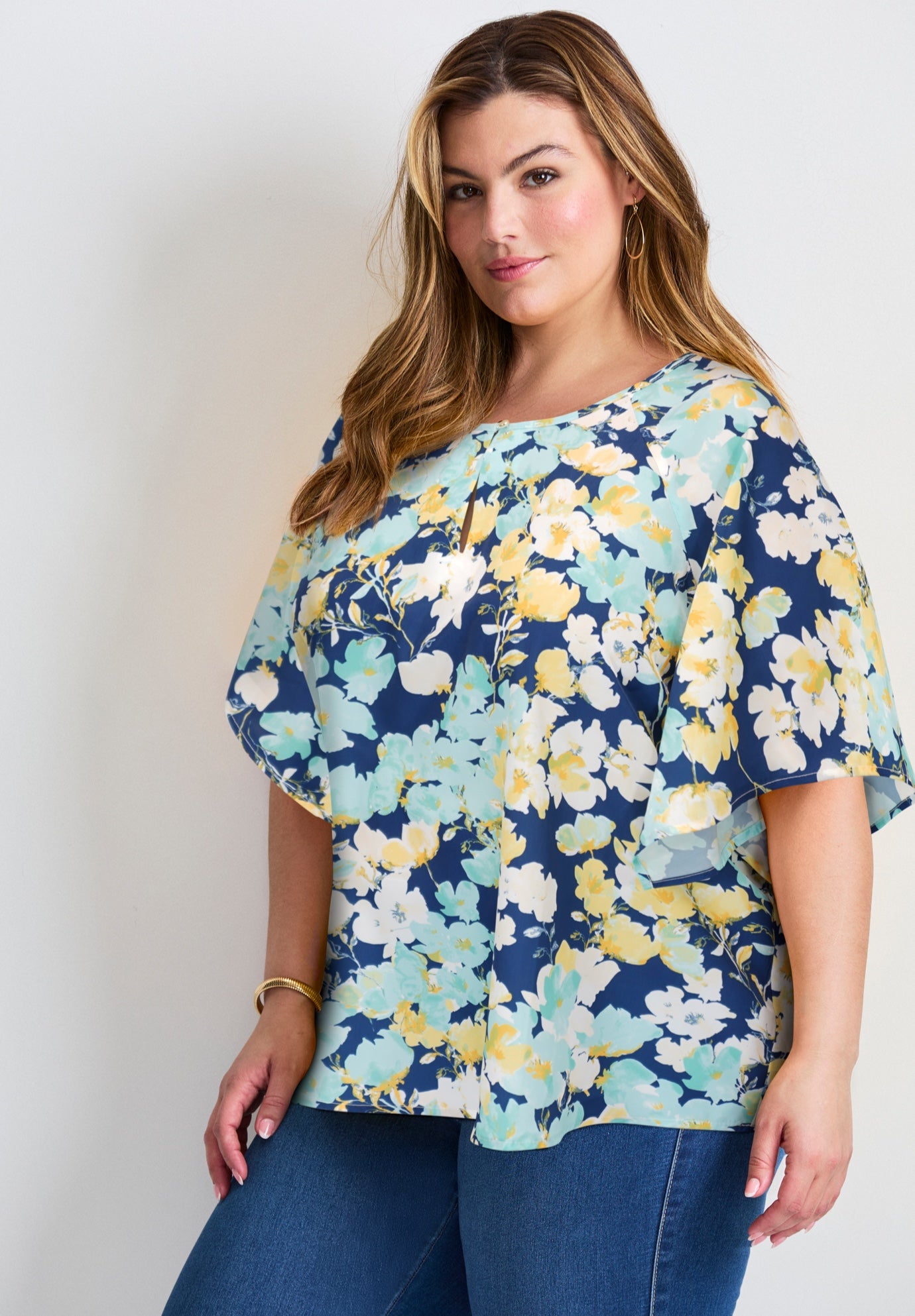 Flutter Sleeve Keyhole Blouse image number 3