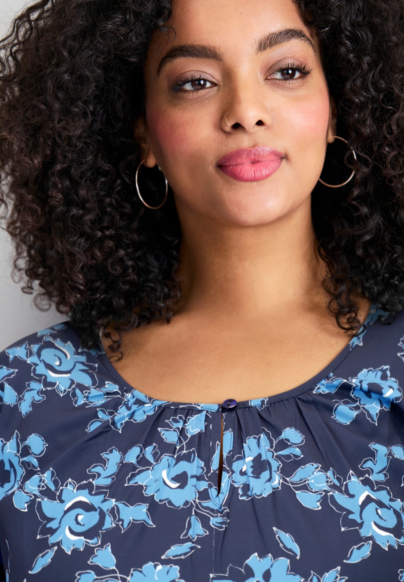 Keyhole Dolman Sleeve Blouse image number 3