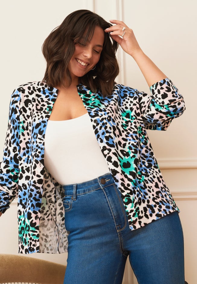 Signature Fine Gauge Cardigan image number 1