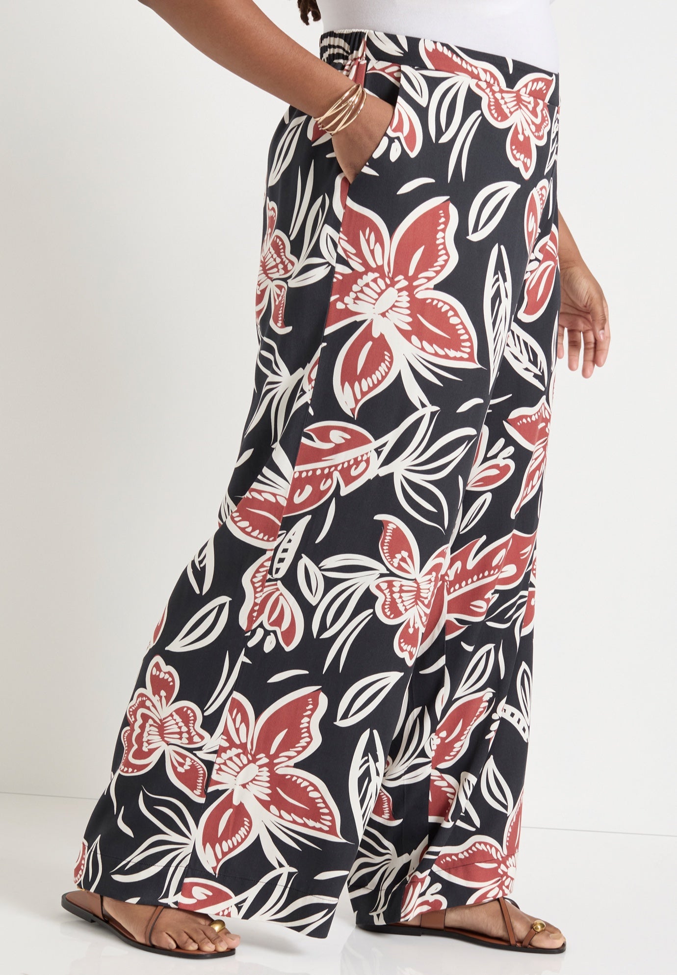 Wide-Leg Pull-On Pants image number 2