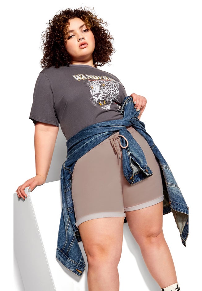 Mavis Short image number 3