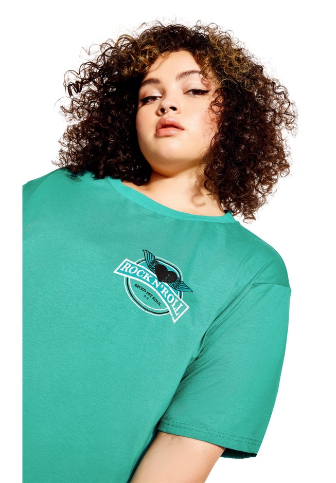 Melanie Tee image number null