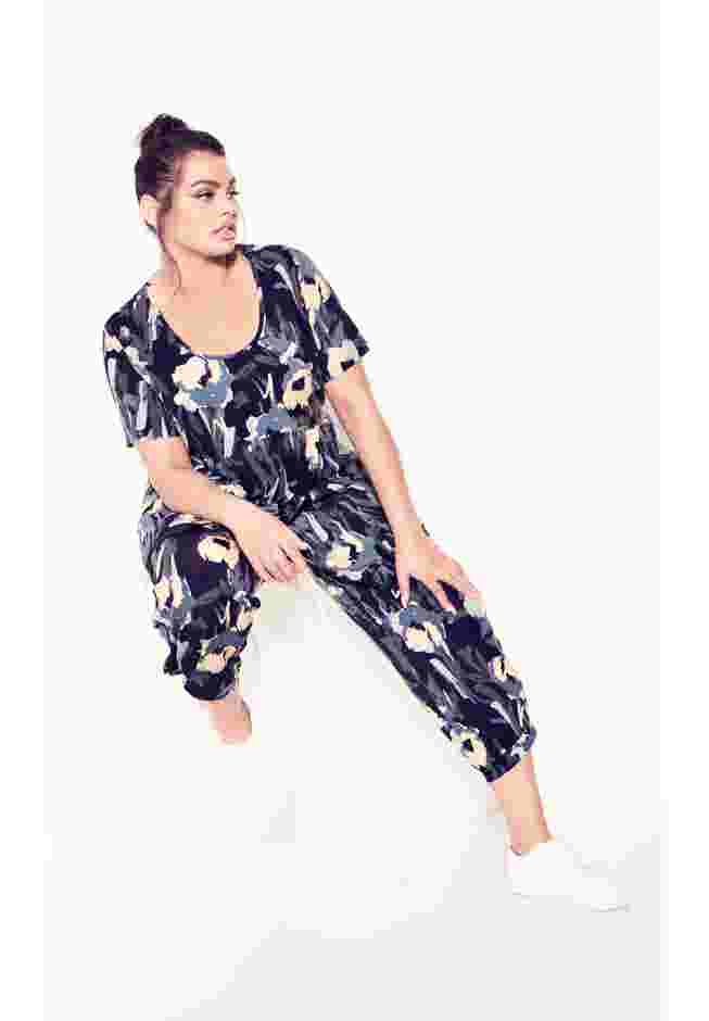 Mesh Contrast Print Tunic image number 4