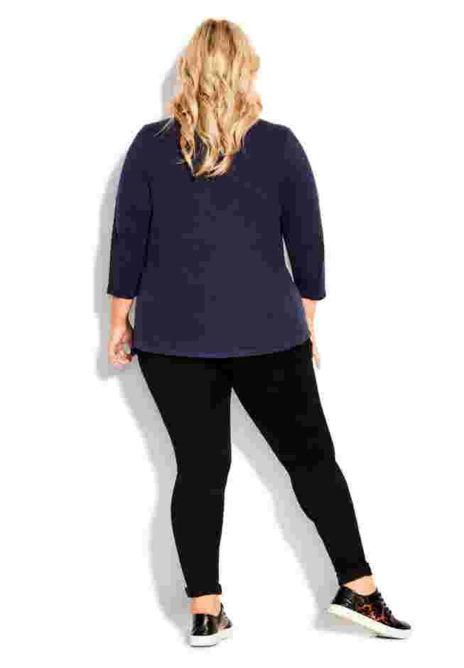 Notch Neck Plain Tee image number 3