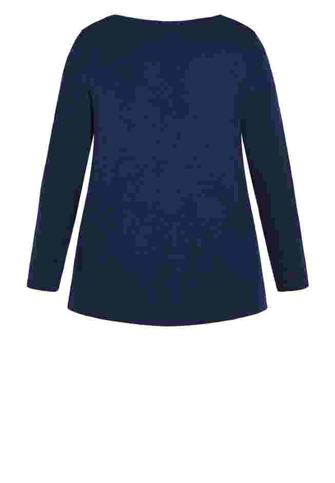 V-Neck Essential Long Sleeve Tee image number 4