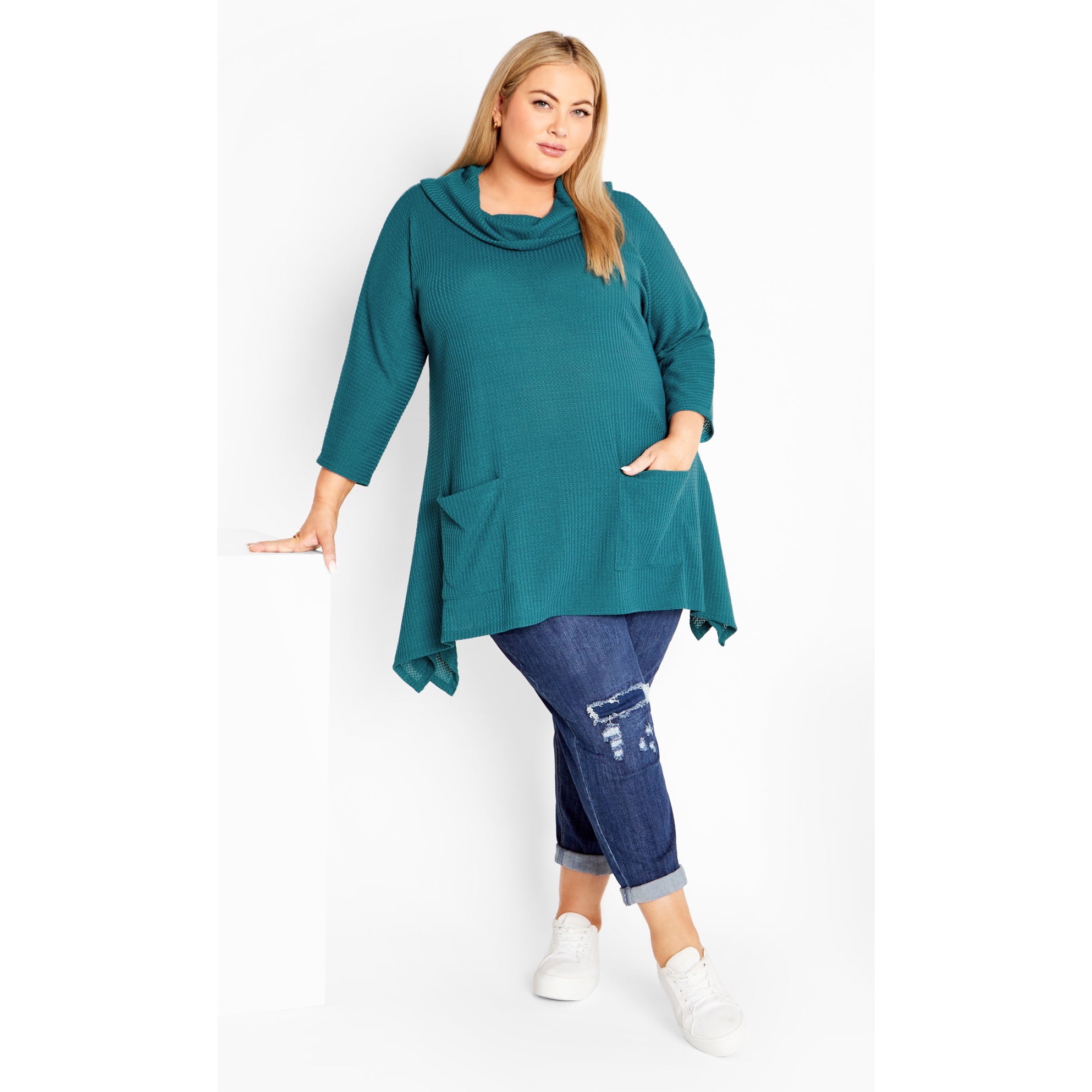 Ari Pocket Tunic image number 3