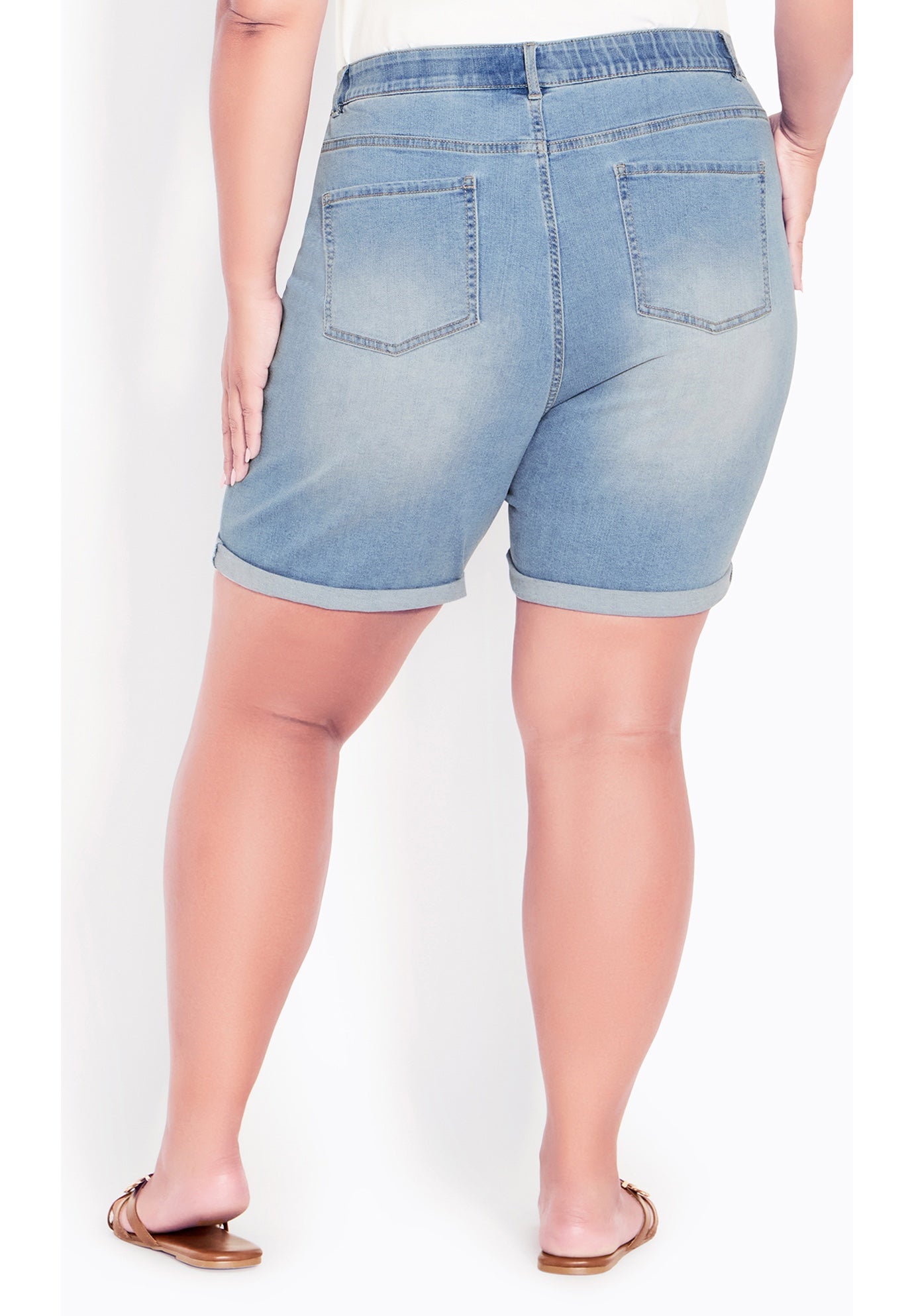 Giana Ripped Short image number 3