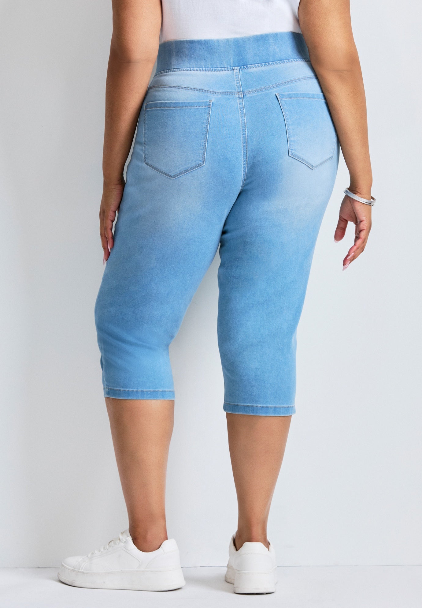 Butter Denim Pull On Crop Jean image number 2