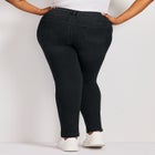 Butter Denim Skinny Jean image number null