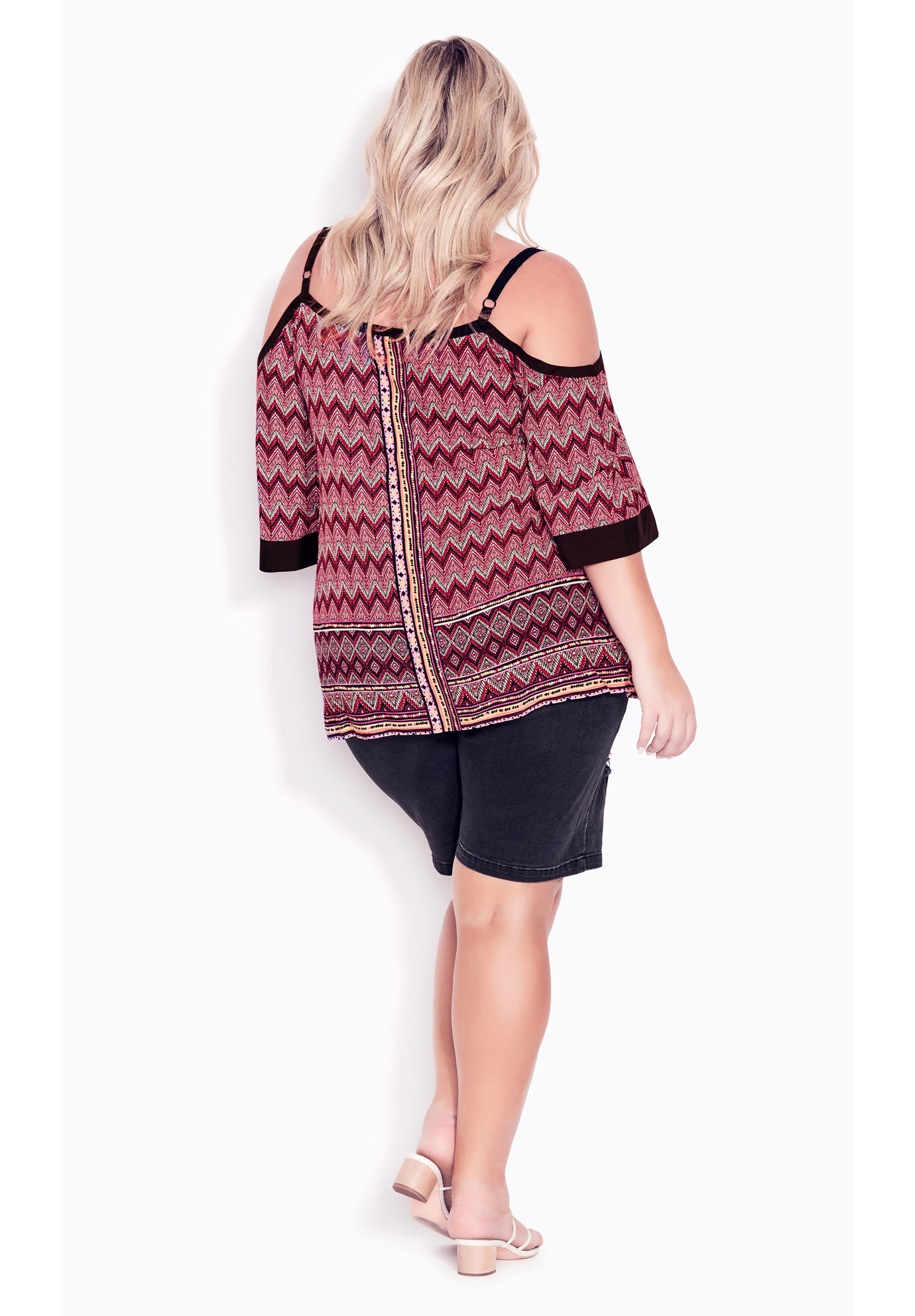 Daisy Cold Shoulder Border Top image number 4