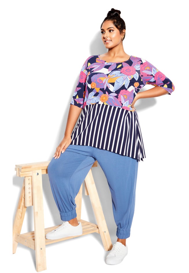 Pia Layered Top image number null