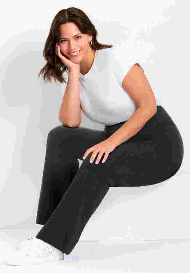 Bootleg Legging image number 5