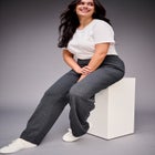 Active Pant image number null