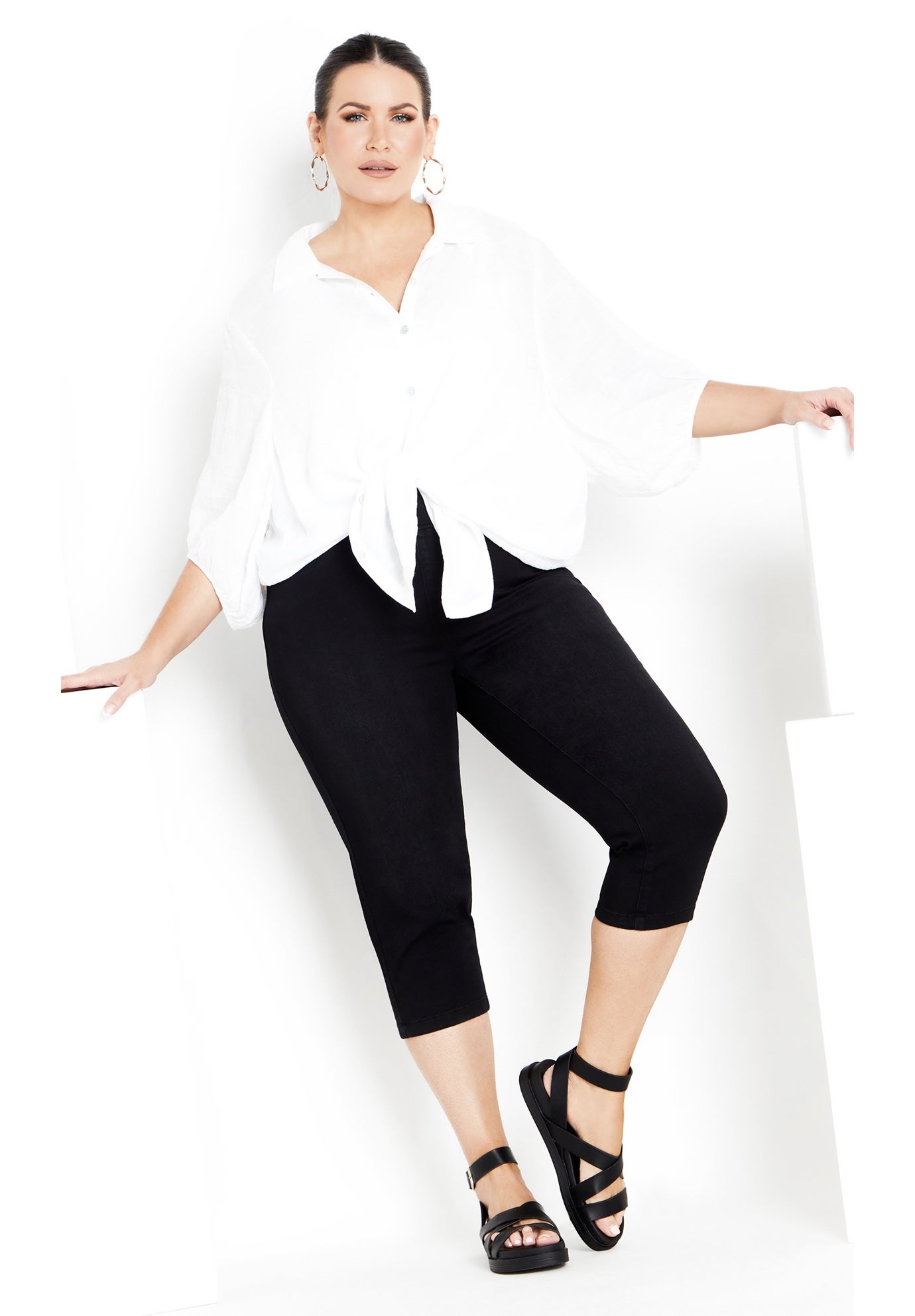 Pull On Cropped Denim Legging image number 2