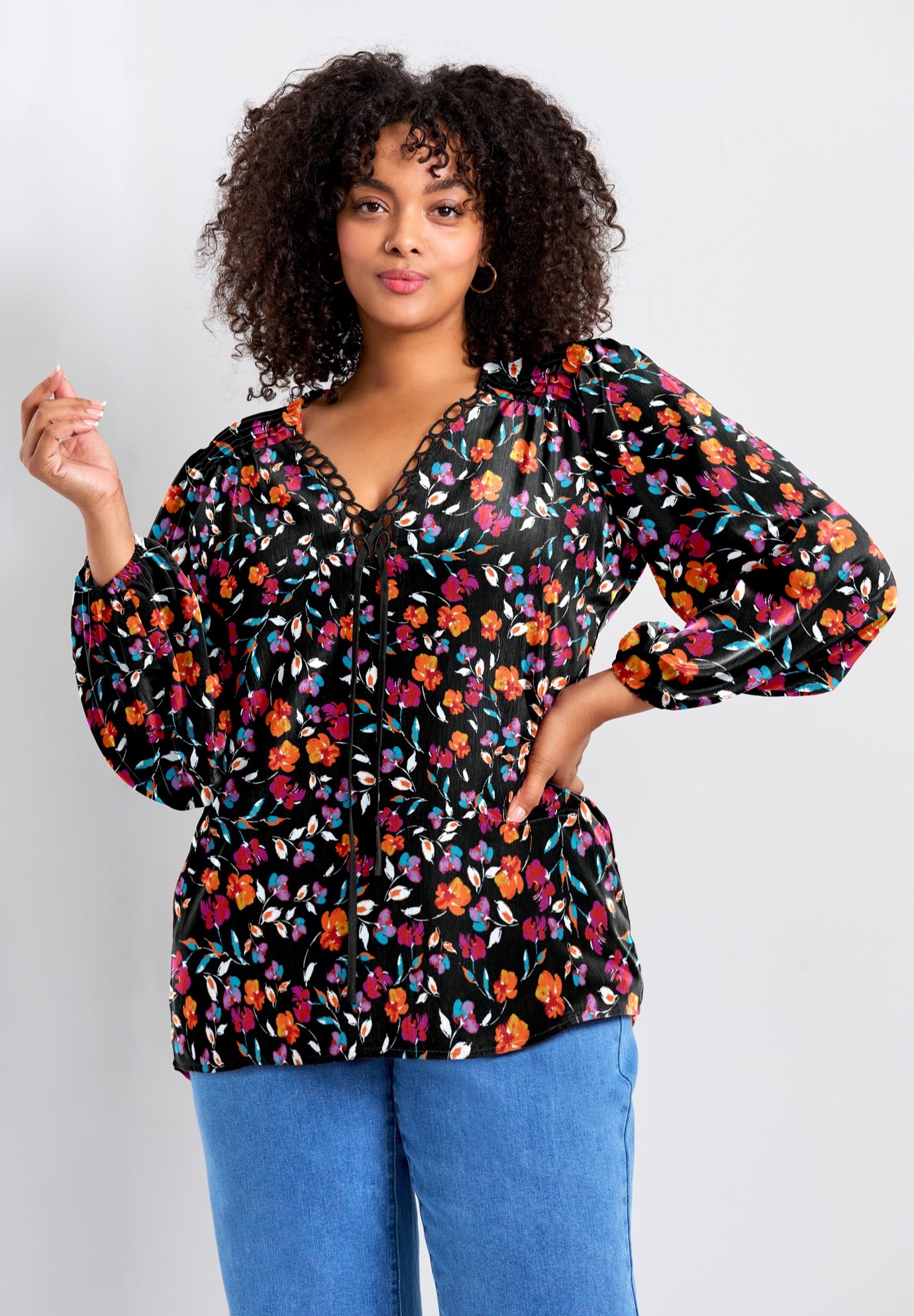 Scallop Trim Peasant Blouse image number 0