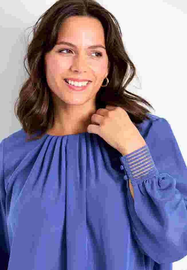Pleated Scoop Neck Peasant Blouse image number 3