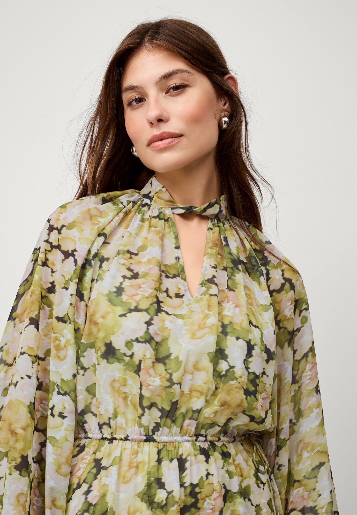 Twisted Mock Neck Maxi Dress With Keyhole image number 2