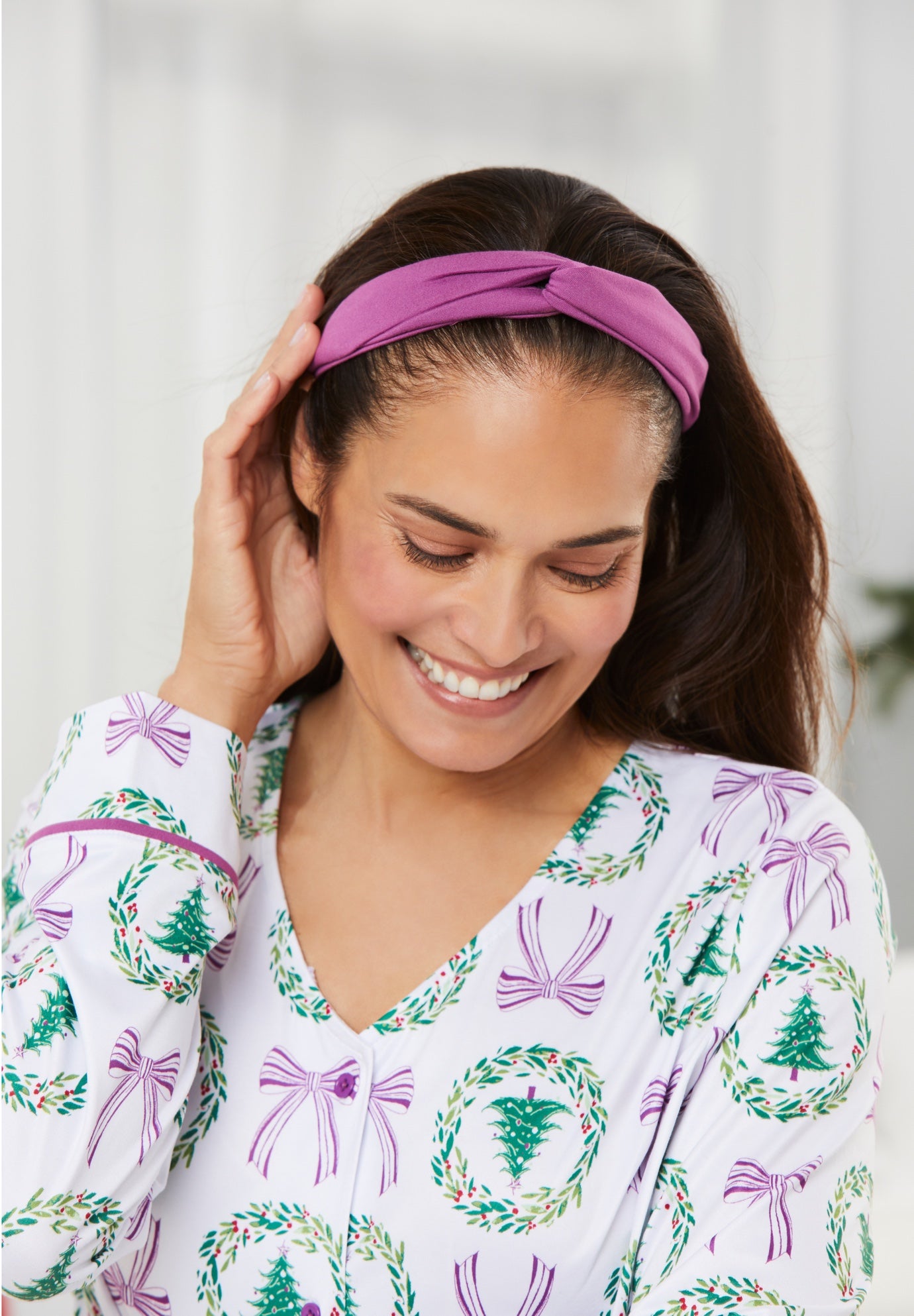 Dreams & Co.® V-Neck Pajama & Headband Set image number 6