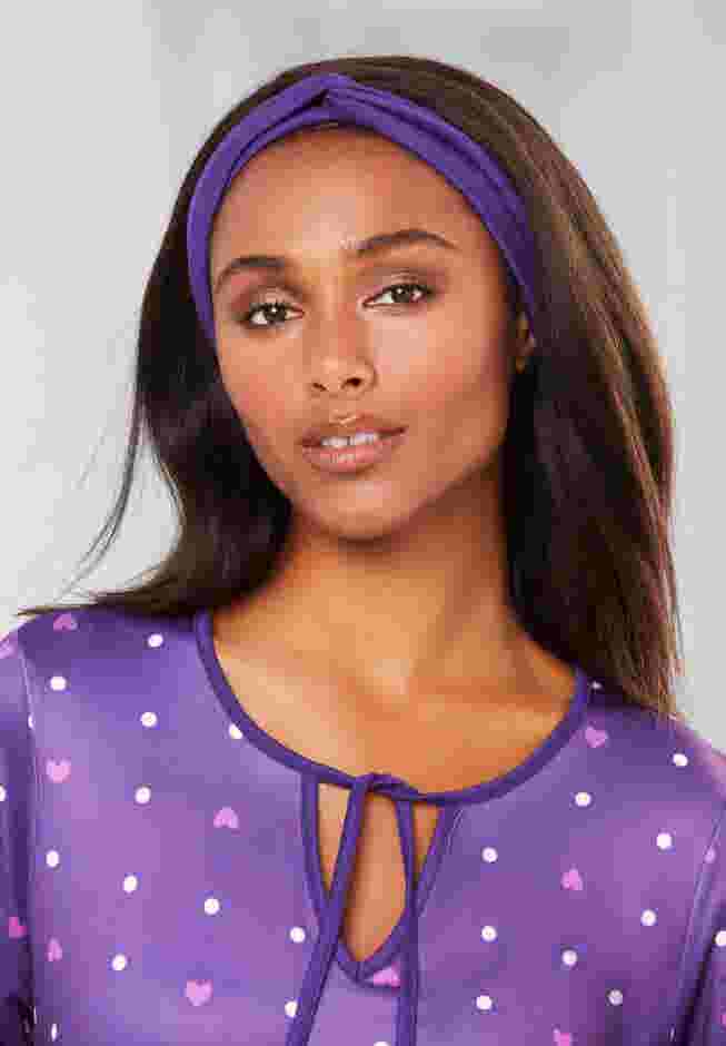 Dreams & Co.® Keyhole Gown & Headband image number 7