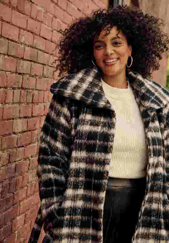 Wing Collar Belted Coat image number 1