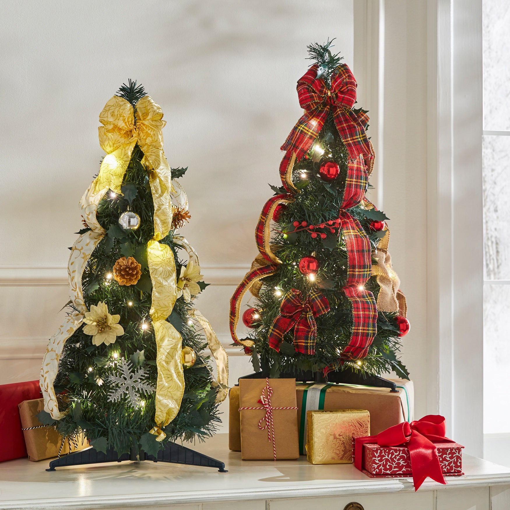 Fully Decorated Pre-Lit 2' Pop-Up Tabletop Christmas Tree image number 3