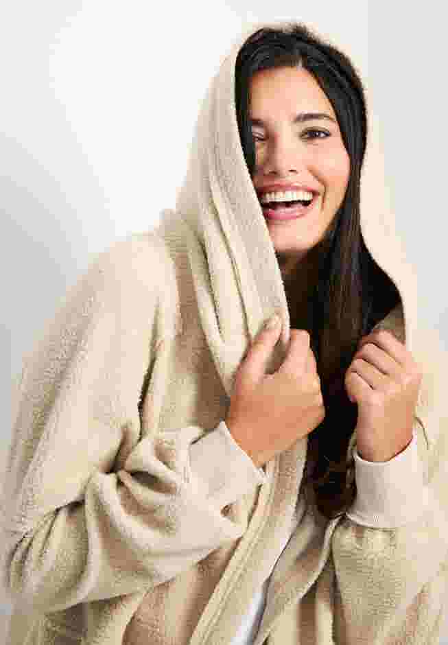 Weekender Hooded Fleece Jacket image number 1