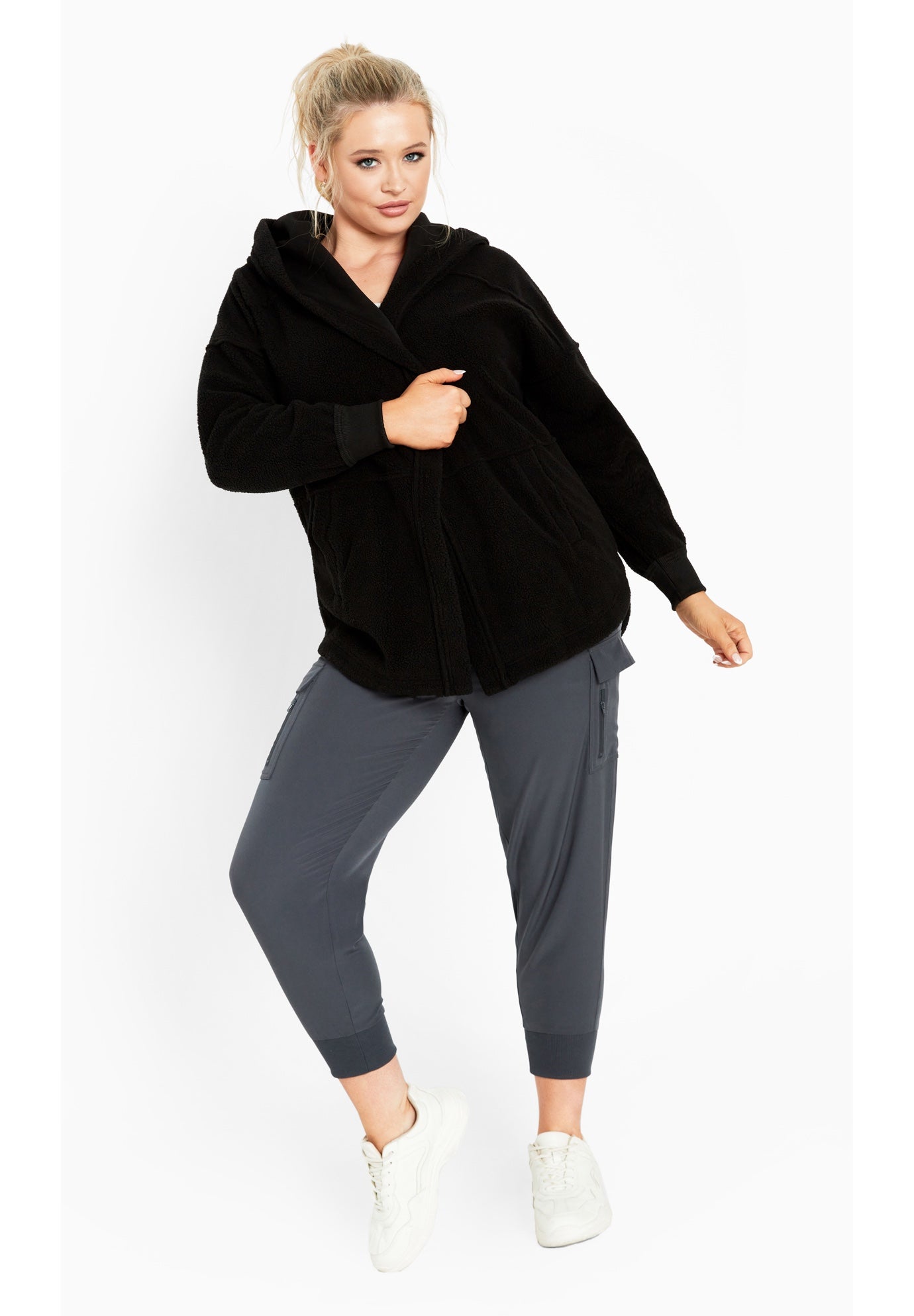 Weekender Hooded Fleece Jacket image number 4