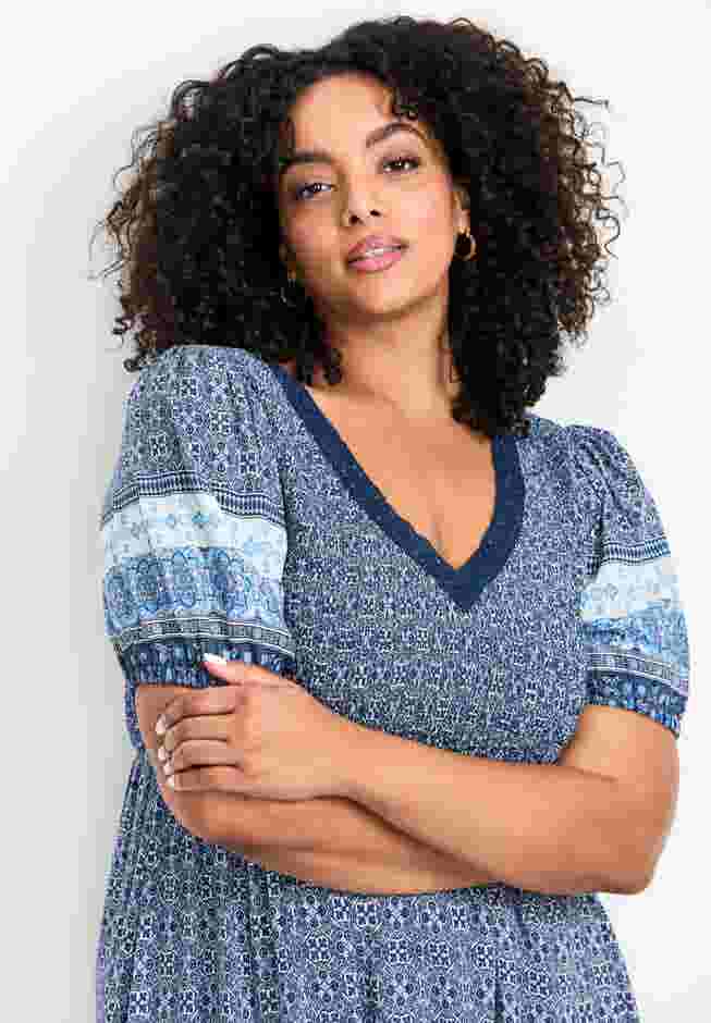 Eve Border Dress image number 5