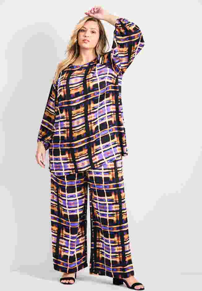 Goldi Wide Leg Satin Pant image number 1