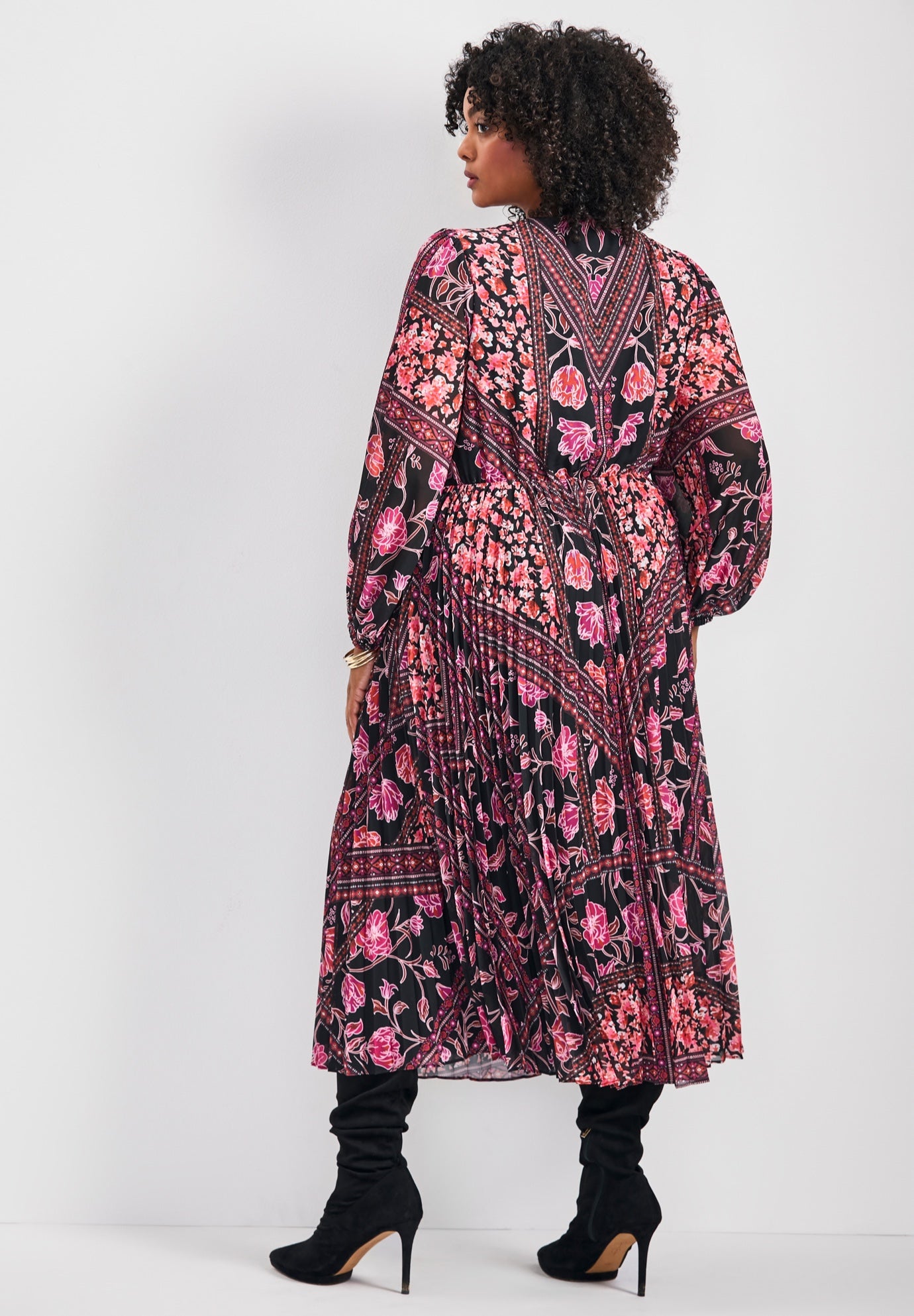 Harmony Twist Front Pleated Dress image number 3