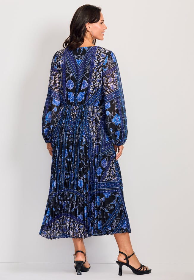 Harmony Twist Front Pleated Dress image number 3