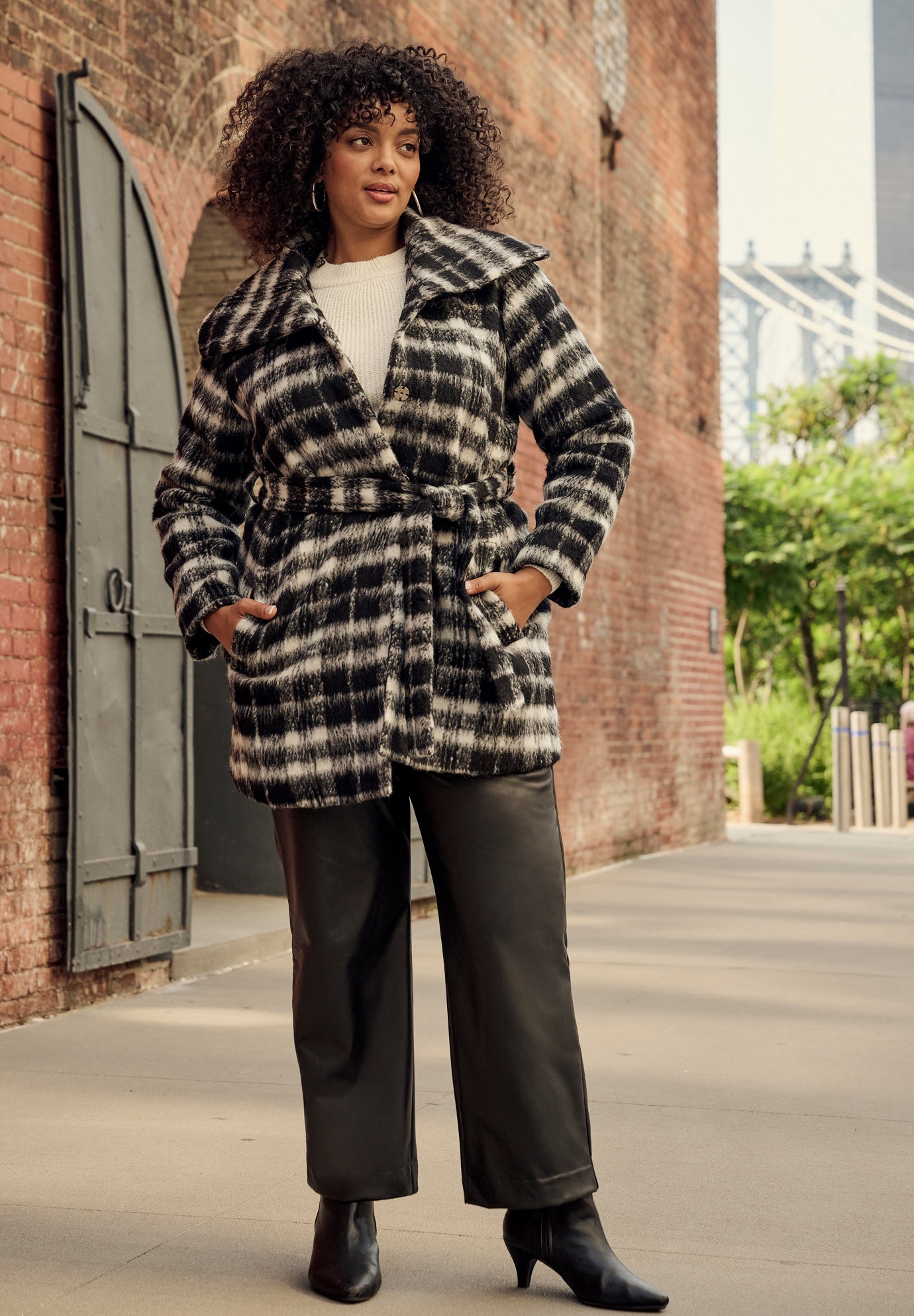 Tessa Vegan Leather Wide Leg Pant image number 2