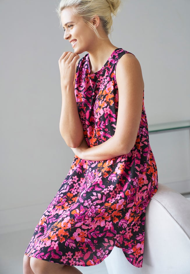 Sleeveless Shift Dress image number 2