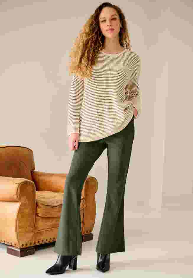 Knit Bootcut Pants With Pockets image number 0