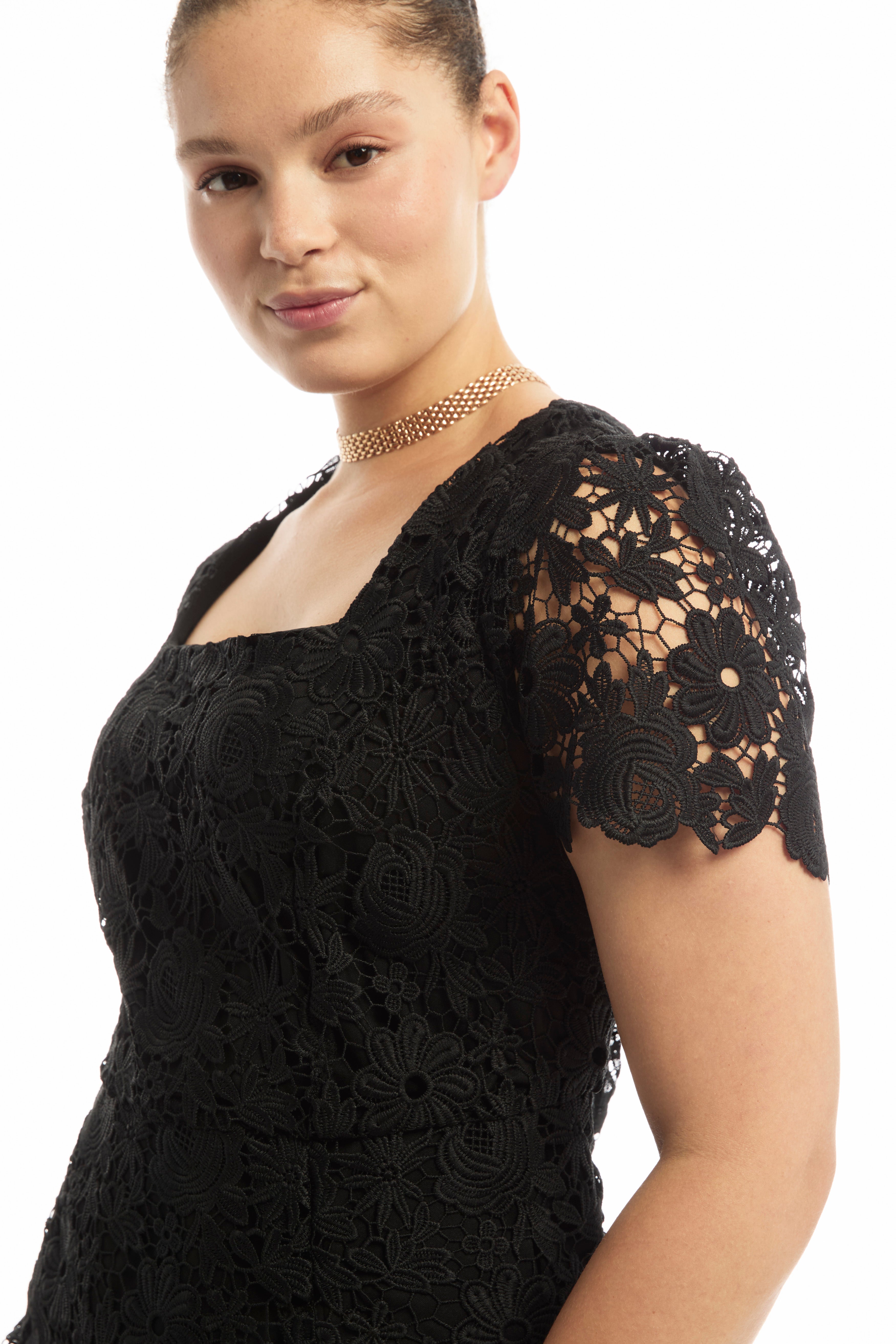 Square-Neck Lace Midi Dress image number 3