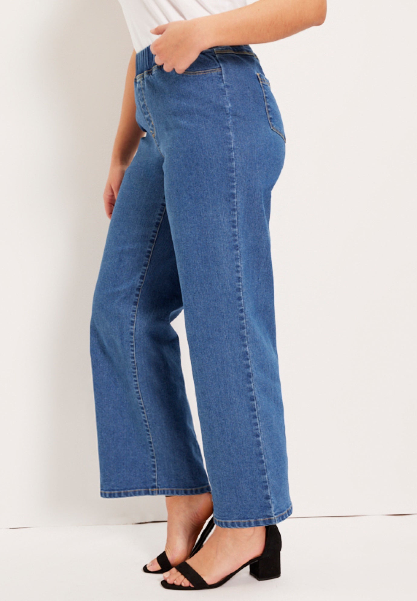 Contour Denim Wide-Leg Jean image number 2