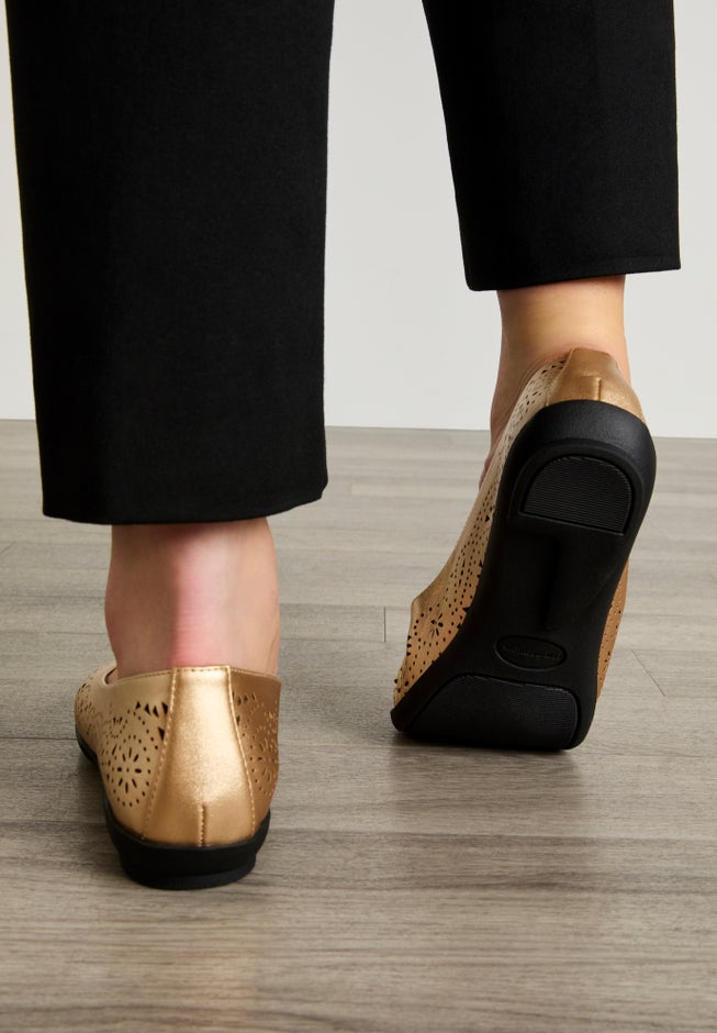 The Korrina Slip On Flat image number 9