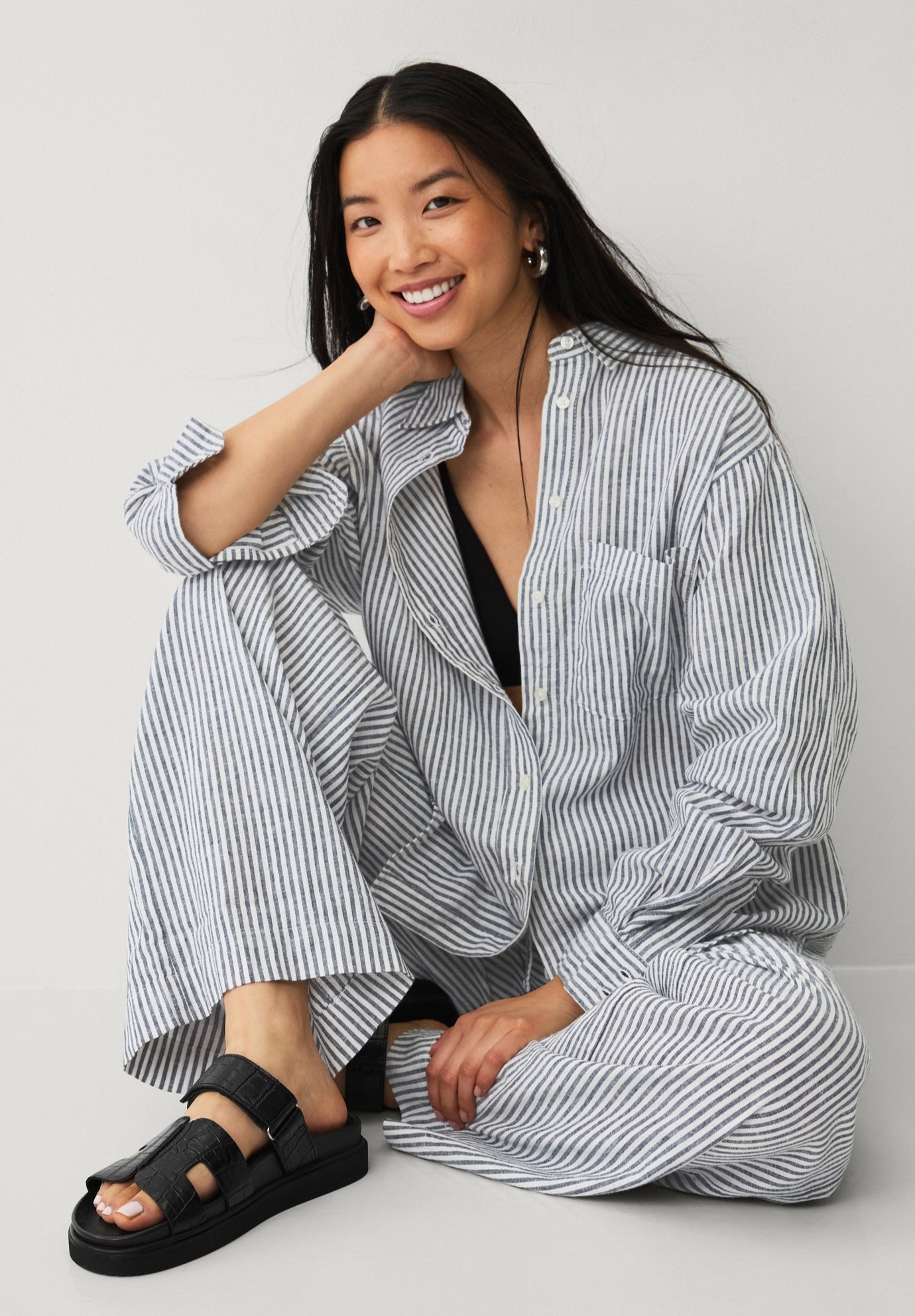 Oversized Linen-Blend Boyfriend Shirt image number 5