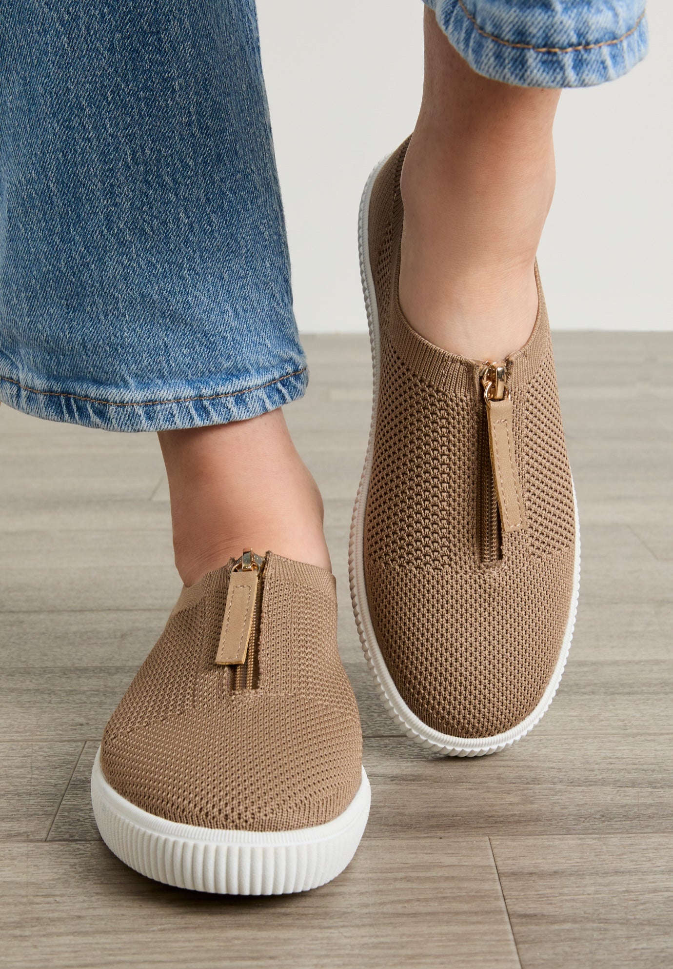 The Jacqui Sneaker image number 5