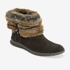 The Everett Water Resistant Slip On Boot image number null