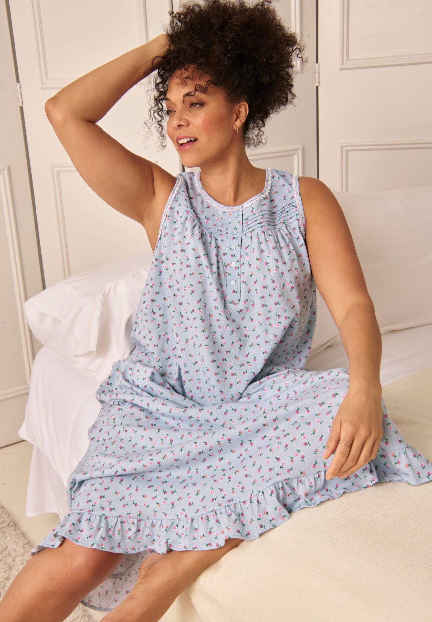 Dreams & Co.&reg; Rosebud Gown image number 3