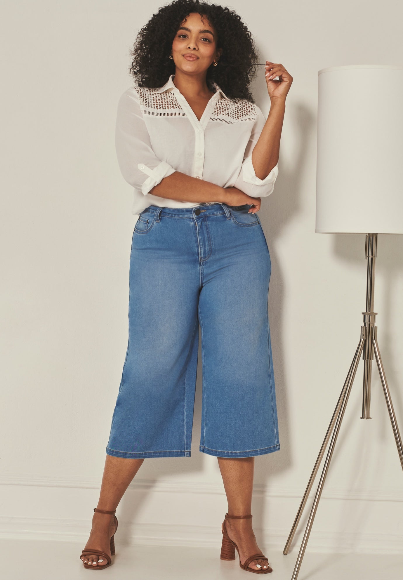 Butter Denim Wide-Leg Crop image number 1