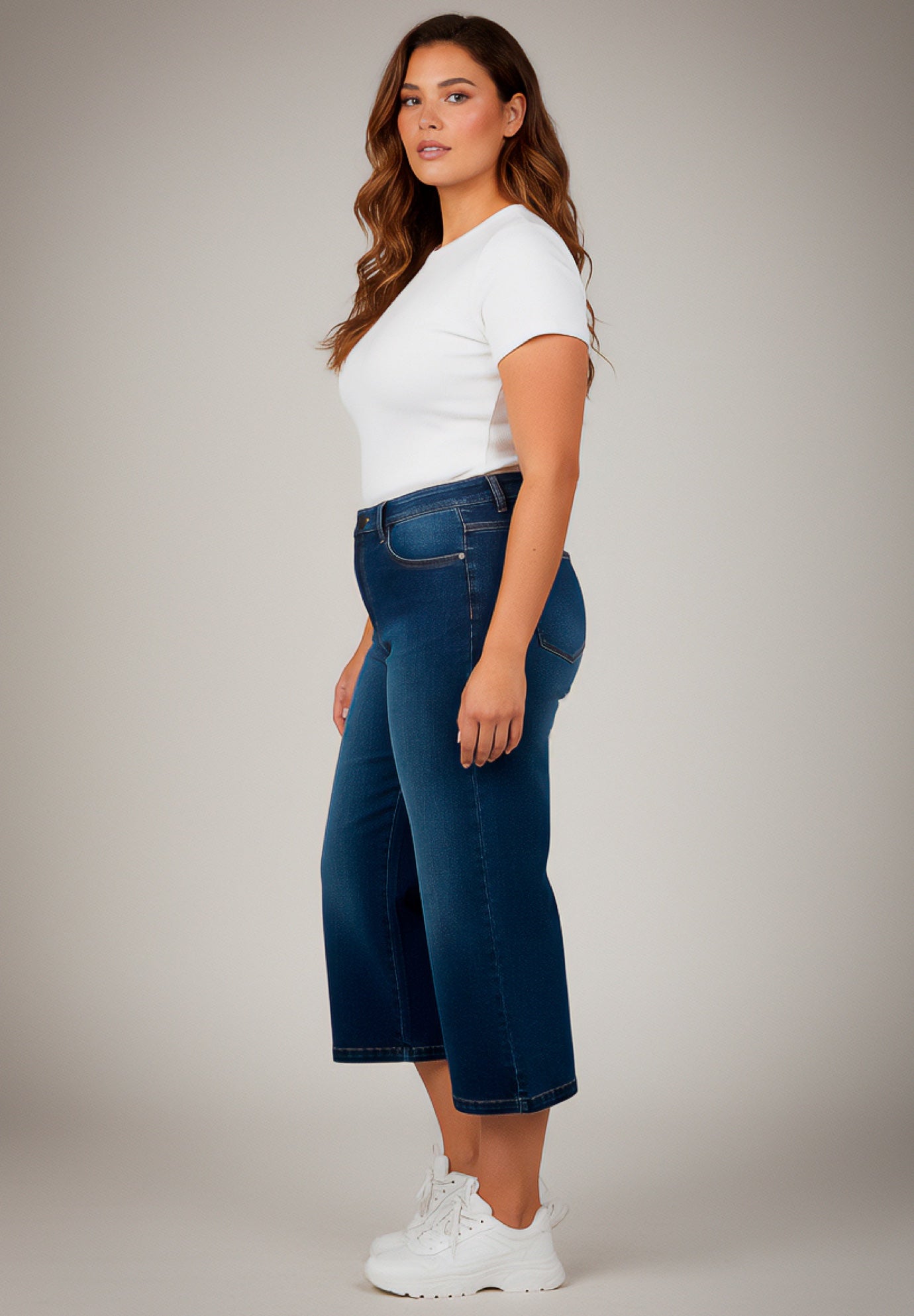 Butter Denim Wide-Leg Crop image number 2